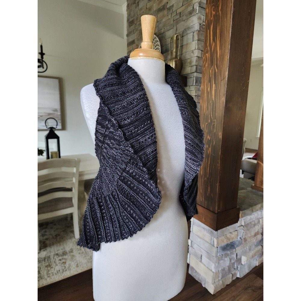 Y2K Mudd Womens S Gray Marled Knit Racerback Ruffle Open Front Vest Shrug